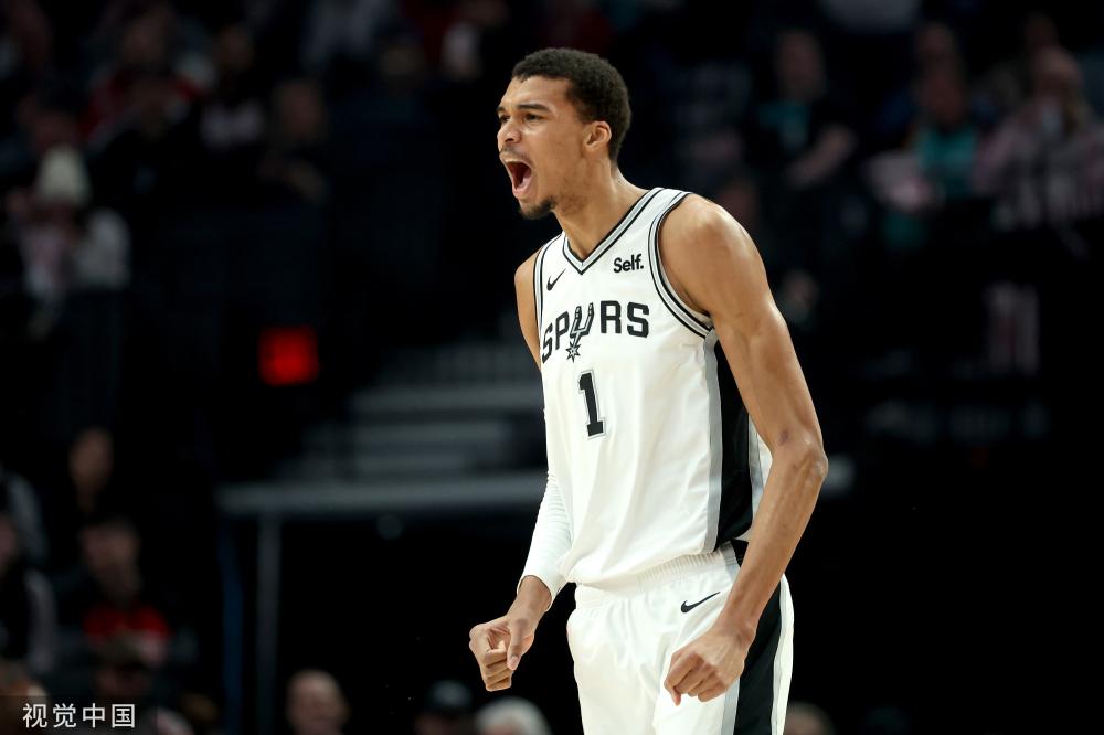 一个团队的 一个团队的