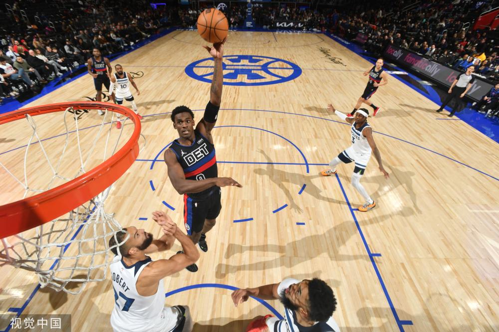 的一举一动 的一举一动