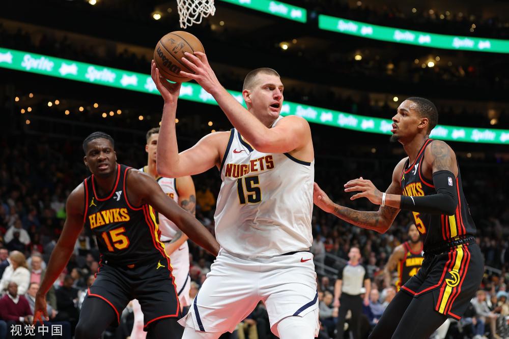 某队年轻后 某队年轻后