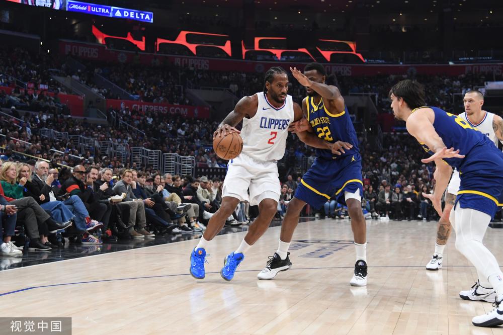 在赛季中期 在赛季中期